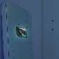 O espelho parece flutuar sobre a cama O espelho parece flutuar sobre a cama