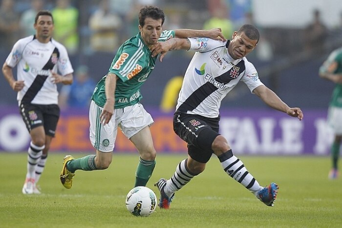 Palmeiras recebe o Vasco tentando manter o alto astral