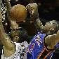Tyson Chandler, do Charlotte Bobcats, é bloqueado por Wilson Chandler, do New York Knicks Tyson Chandler, do Charlotte Bobcats, é bloqueado por Wilson Chandler, do New York Knicks