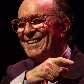 Espremendo a essência de cada canção, João concentrava a fluidez rítmica e melódica Espremendo a essência de cada canção, João concentrava a fluidez rítmica e melódica