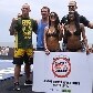 Lutadores fazem demonstração do UFC na praia da Barra da Tijuca