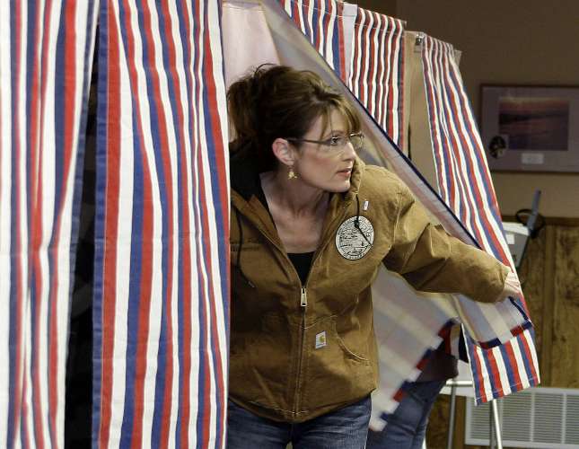 Candidata a vice-presidente na chapa republicana, Sarah Palin, votou nesta terça no Alasca