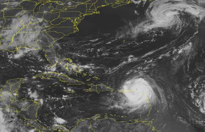Furacão Earl ganha força e ameaça ilhas do Caribe; Ilhas Virgens britânicas e americanas se preparam