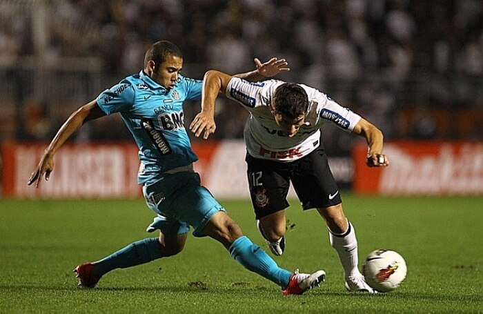 Corinthians e Santos fazem jogo da vida pela Libertadores 2012
