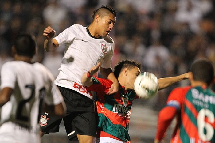 Corinthians recebe a Portuguesa no Pacaembu