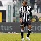 O volante Felipe Mello, da Juventus, reage após ser expulso na derrota por 4 a 1 para o Parma O volante Felipe Mello, da Juventus, reage após ser expulso na derrota por 4 a 1 para o Parma