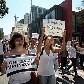 Amigos de jovem assassinado fazem protesto na Avenida Paulista Amigos de jovem assassinado fazem protesto na Avenida Paulista