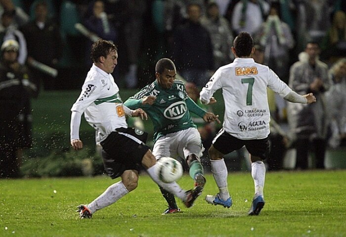 Palmeiras arranca empate em Curitiba e é campeão da Copa do Brasil