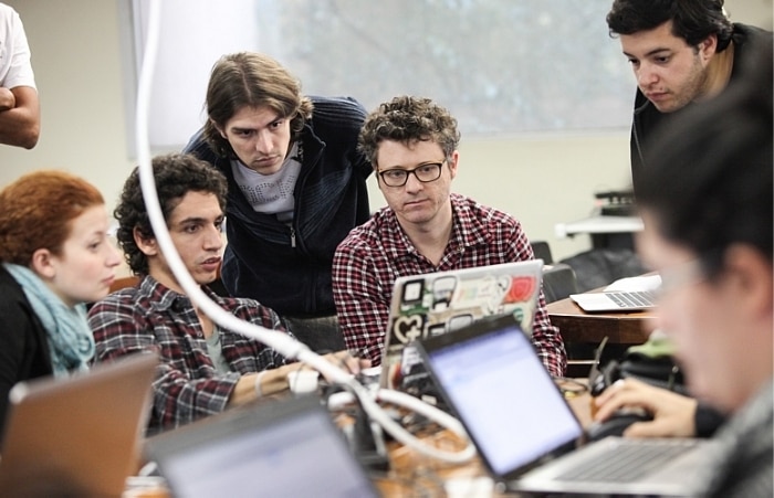 Hackatão: Maratona reuniu dezenas de pessoas na sede do 