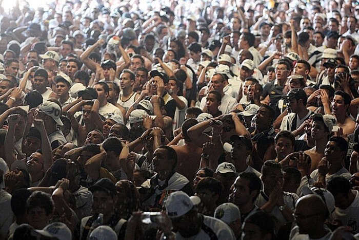 Torcida em Santos - Mundial na Vila Belmiro