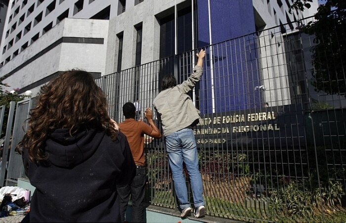 Alunos da Unifesp são detidos após assembleia estudantil