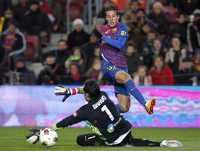 Cristian Tello marca o primeiro gol do Barcelona sobre a Real Sociedad