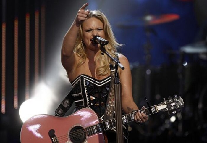 Cantora country Miranda Lambert se apresenta
