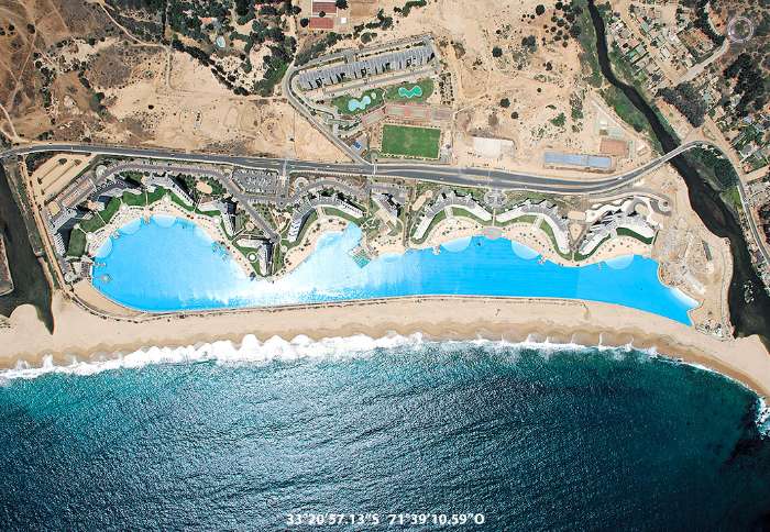 Imagem de satélite da área onde fica o Resort San Alfonso del Mar, no Chile