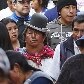 Comércio El Alto, em La Paz, Bolívia, é o maior mercado informal para roupas de segunda mão do país Comércio El Alto, em La Paz, Bolívia, é o maior mercado informal para roupas de segunda mão do país