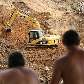 Bombeiros continuam buscas a desaparecidos em Angra dos Reis, no Rio Bombeiros continuam buscas a desaparecidos em Angra dos Reis, no Rio