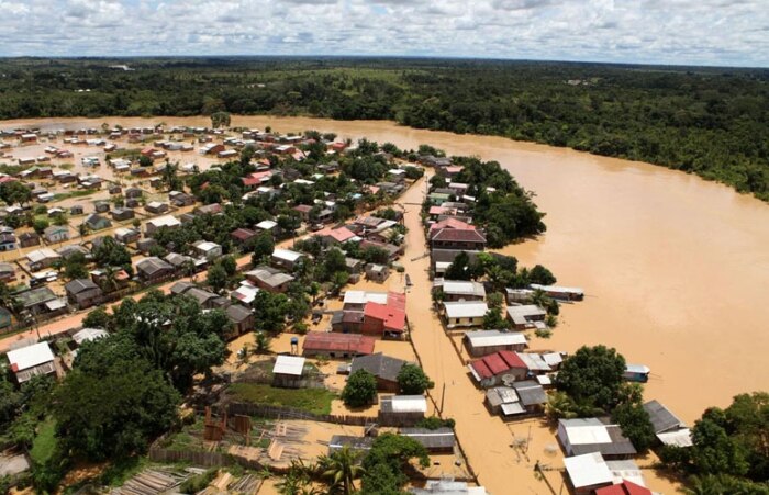 Enchente já afeta 117 mil pessoas no Acre