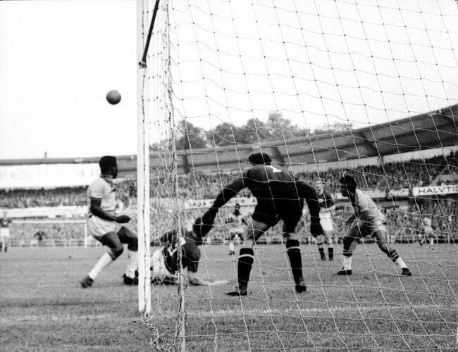 Na Suécia, em 1958, o Brasil começou sua trajetória de glória e conquistou a primeira Copa do Mundo