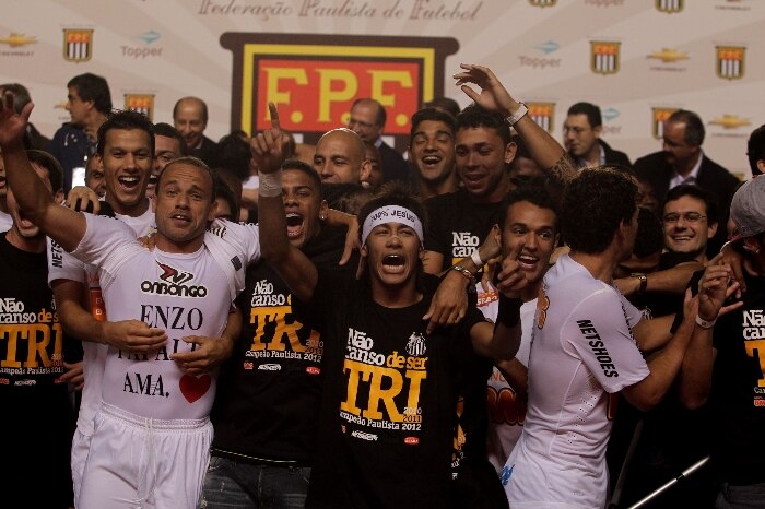 Santos de Neymar conquista o tricampeonato paulista