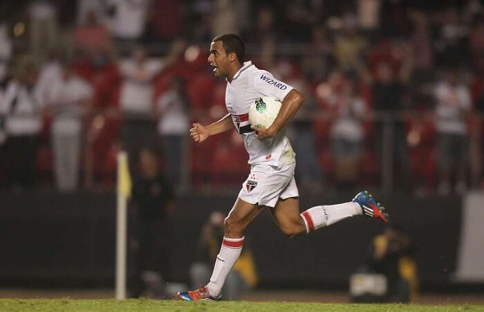 São Paulo e Ponte Preta lutam por vaga nas quartas de final da Copa do Brasil