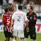 Rogério Ceni é expulso por Carlos Eugênio Simon na Vila Belmiro