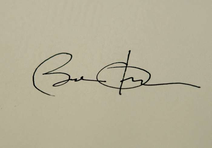A assinatura do novo presidente dos Estados Unidos