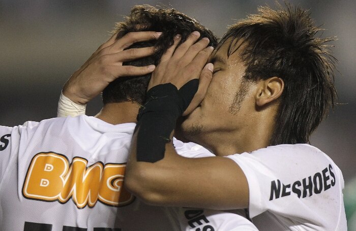 Santos de Neymar conquista o tricampeonato paulista