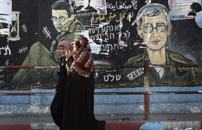 Mural ilustrativo do soldado prisioneiro Gilar Shalit, em Jabalya, em Gaza