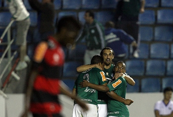 Palmeiras vence Flamengo por 1 a 0 e sai da zona de rebaixamento do Brasileirão