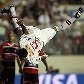 Rhodolfo gira no ar para comemorar o gol que fez para o São Paulo, nos 2 a 0 no Santa Cruz Rhodolfo gira no ar para comemorar o gol que fez para o São Paulo, nos 2 a 0 no Santa Cruz