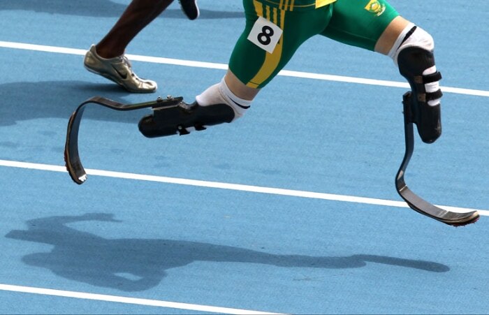 Sul-africano, Oscar Pistorius, compete no 400m no Campeonato Mundial de Atletismo na Coreia do Sul