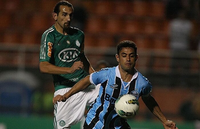 Resultados da 21.ª rodada esquentam briga pelo Campeonato Brasileiro 2012