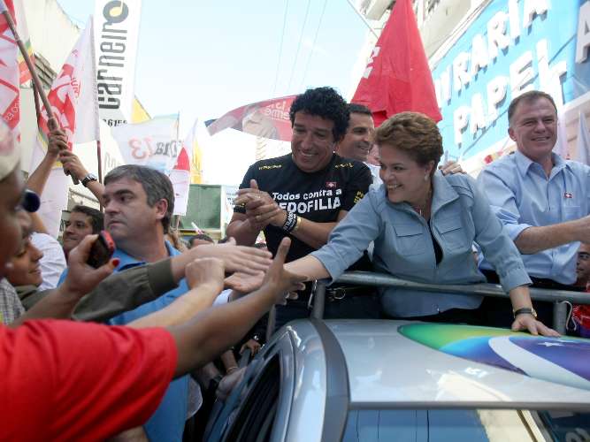 Dilma faz campanha em Vitória (ES) ao lado de Magno Malta (PR) e Renato Casagrande(PSB) - 20.08.2010