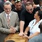 Vítima de desabamento é enterrada no Rio Vítima de desabamento é enterrada no Rio