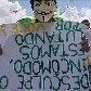 Manifestantes protestam em Fortaleza antes de jogo entre Brasil e México