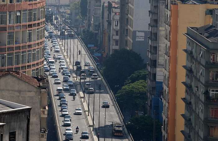 Prefeitura anuncia demolição da via elevada do Minhocão, no centro de São Paulo. 06/05/2010