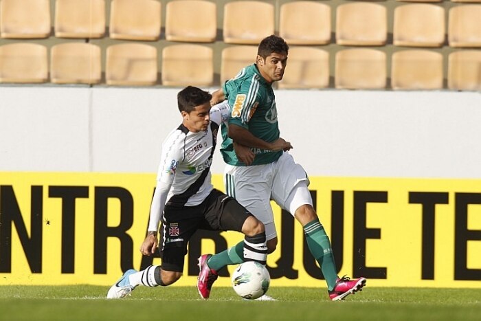 Palmeiras recebe o Vasco tentando manter o alto astral