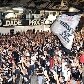 Torcedores acompanham a vitória do Corinthians na quadra da Gaviões da Fiel