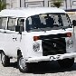 Kombi: Três janelas laterais e porta corrediça vieram em 1997. Na versão europeia, são de 1967