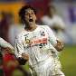 Marcinho vibra com o gol do Santos no Paulista
