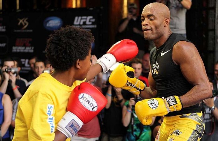 A agitação tomou conta de Las Vegas antes do UFC 148, que será em 7 de julho