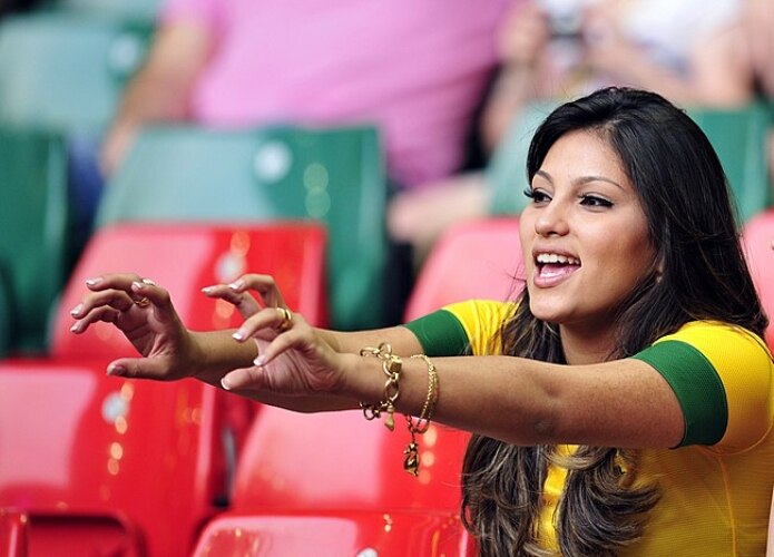 Brasil bate Egito e torcida brasileira pinta Londres de verde e amarelo