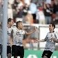 Danilo, Dentinho e Bruno Cesar comemoram segundo gol do Corinthians