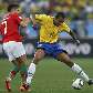 Marcação de Cristiano Ronaldo, de Portugal, em Gilbert Silva, do Brasil