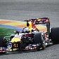 O campeão mundial Sebastian Vettel acelera o novo RB7, modelo da Red Bull para a Fórmula 1 2011