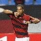 E, direto do Fla, Ronaldinho Gaúcho, que ganhou mais uma chance do Mano