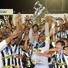 Esportes - O Botafogo dominou o Campeonato Carioca. Após vencer a Taça Guanabara ganhando do Vasco, derrotou o Fluminense na Taça Rio, e ficou com o 20.º título no Rio de Janeiro - Foto: Satiro Sodré/Divulgação