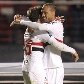 Luis Fabiano festeja gol da vitória com Dagoberto