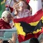 Papa diz que educação deve ser direcionada à fé, não ao trabalho 