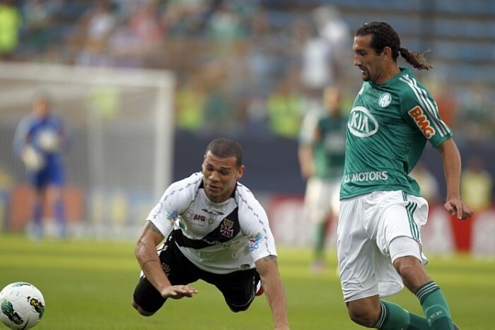Palmeiras recebe Vasco tentando manter alto astral